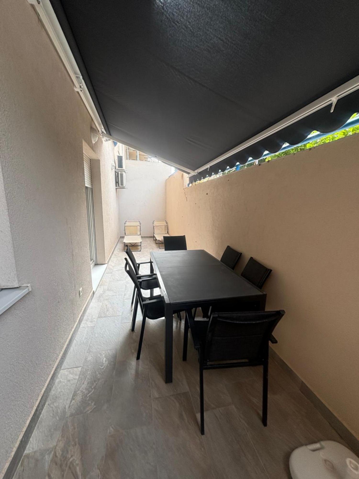 Apartment Dalmatinos Split Znjan Exterior photo